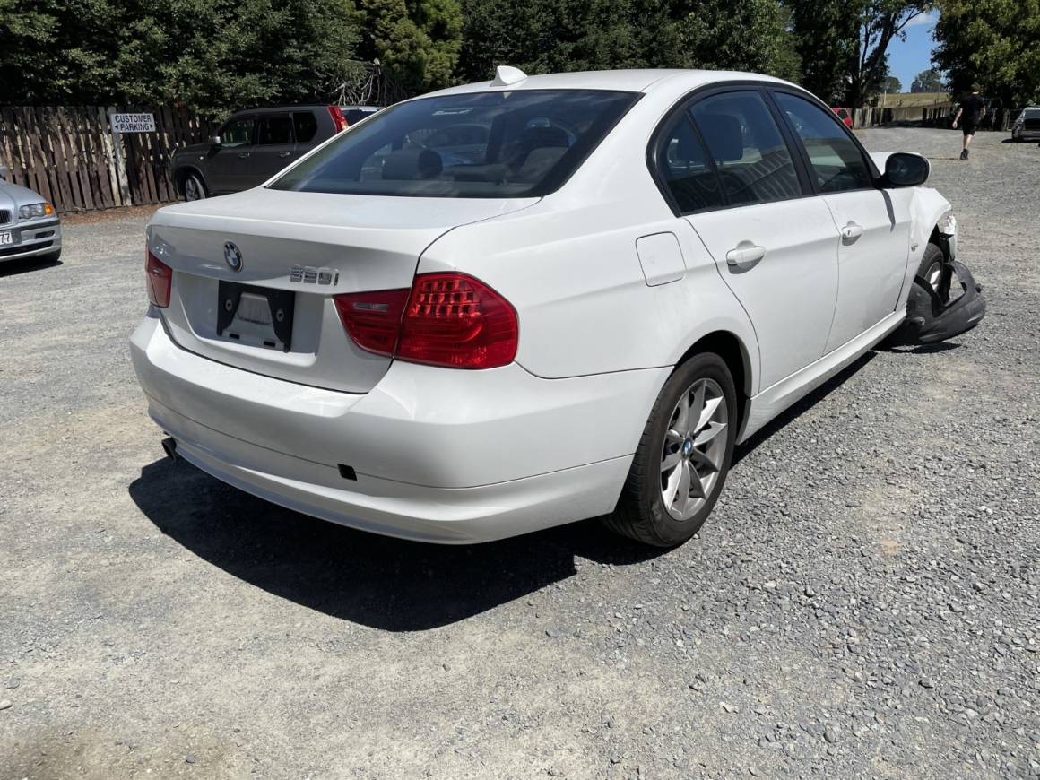 2009 BMW 320i