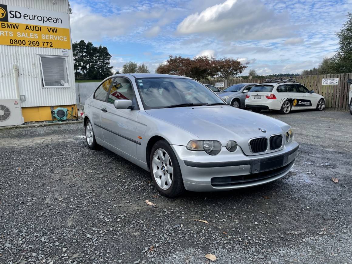 2002 BMW 316ti