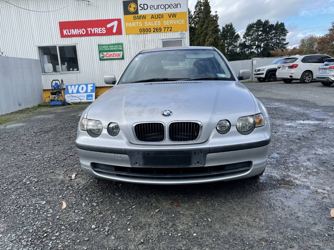 2002 BMW 316ti