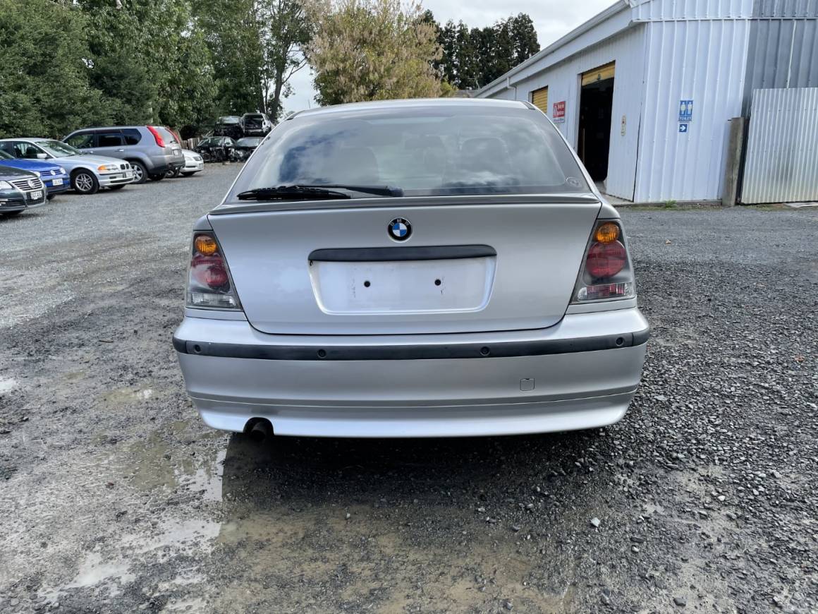 2002 BMW 316ti