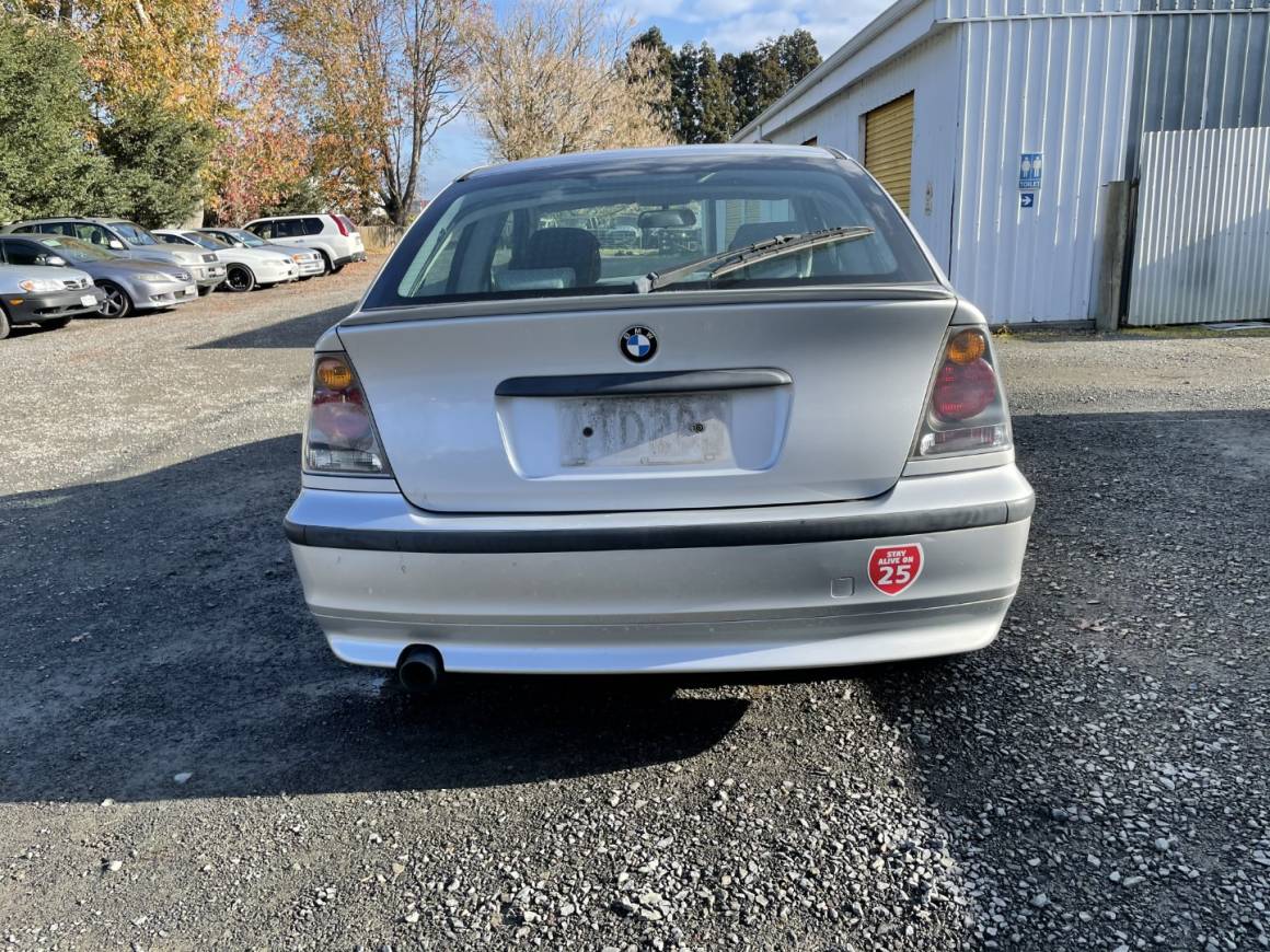 2003 BMW 318ti