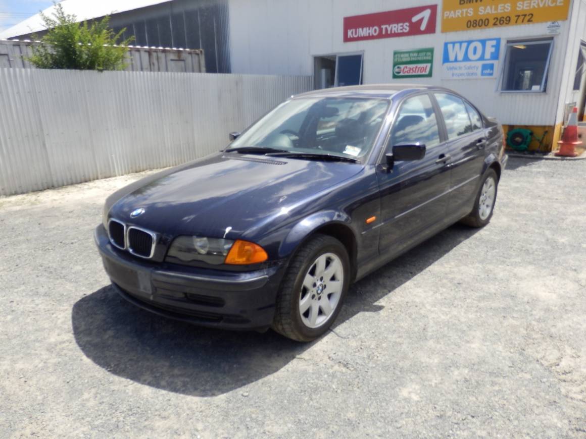 1998 BMW 318i