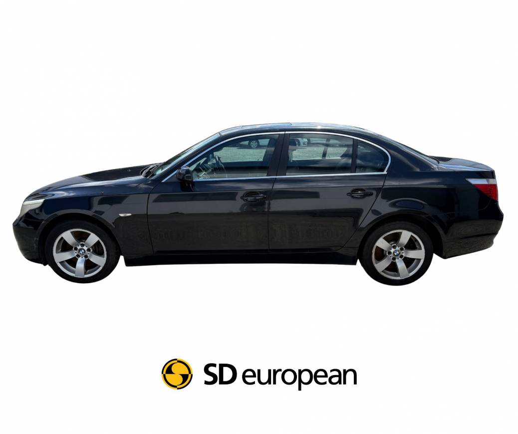 2004 BMW 545i
